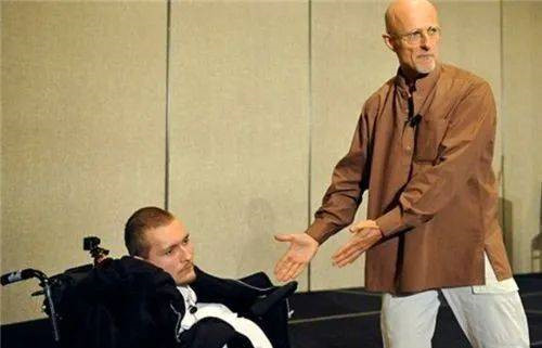 医生|第一个“换头”的猴子，耗时18小时花7000万，成功后它活了多久？