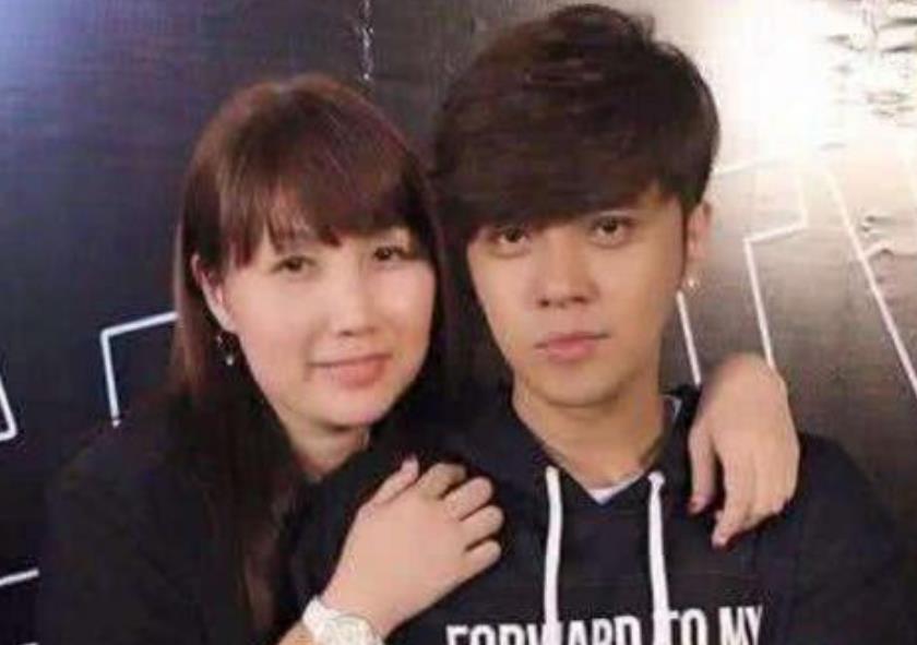 罗志祥：罗志祥和化妆师实锤？化妆师弯腰给小猪化妆，谁发现暴露的衣服了？