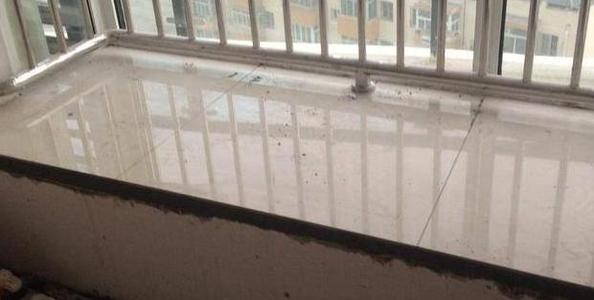 |老师傅家飘窗从不贴瓷砖，聪明人家都用这个代替，后悔装错了