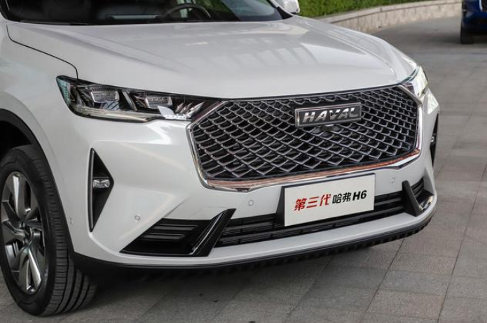 动力|新款哈弗H6实车亮相,外观提升一个档次,2.0T动力,售价已公布