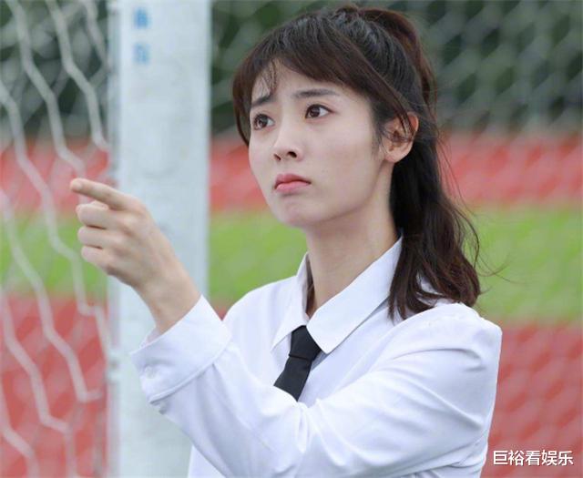 谭松韵|演“学生”最像的女演员，谭松韵还好，而她37岁看着却像高中生