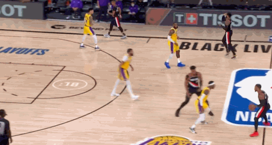 魔术队|17年后再现超级冷门日！东西部老大首场都输球，两大黑马疯狂逆袭