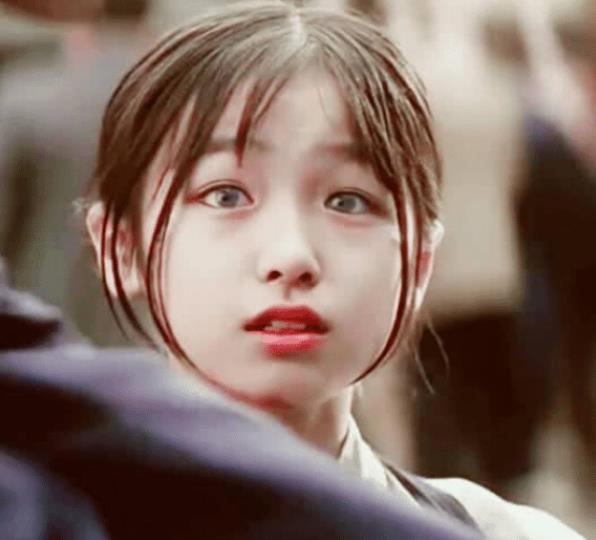 「童星」被千万人表白“我等你长大”，如今她26岁长成这样，谁还说等？