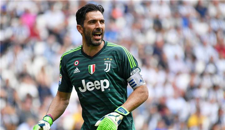 『意大利队』过去20年最伟大的7位意大利球员，托蒂第5，布冯第3，第1当之无愧