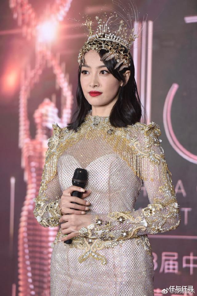 宋茜|宋茜金鹰战袍并没赢,谭松韵时尚资源太虐了,2017年旧款礼服所幸有哥哥相伴