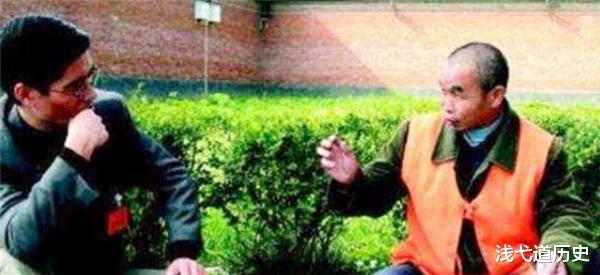 |“祖先墓碑”被当踏板，他一怒之下新添13缕亡魂，行刑前笑称：不后悔