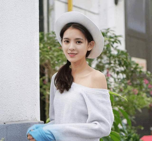 「西装」张予曦短发A爆了，亮片西装穿出“特工感”，“酒杯腿”真抢镜