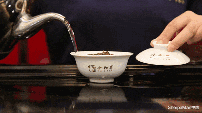 茶具|小米“搅局”茶具业，纯手工堪比壶中“爱马仕”，回归唐宋蒸茶艺