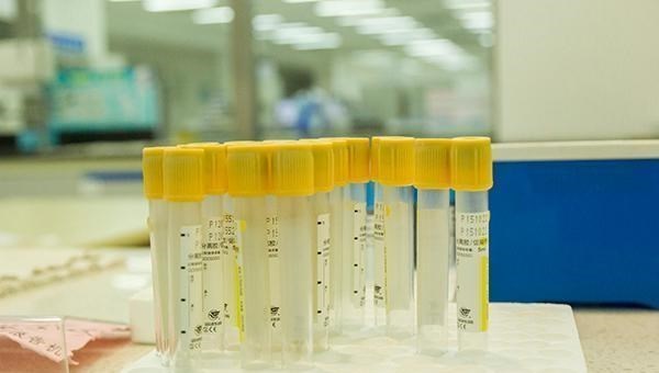 肝癌|医生：体检单上2个指标同时异常，说明得肝癌可能性较大，得警惕