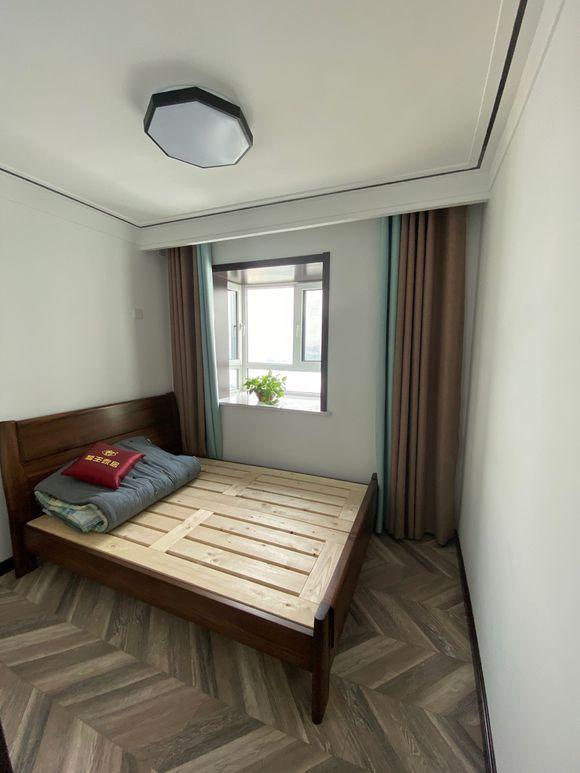 装修了8个月终于毕业了，硬装11万搞定，质量还行，就是太拖拉了