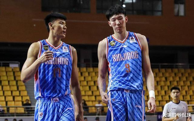 新疆男篮@CBA复赛在即！新疆男篮却遇一烦恼，周琦最好帮手将离队？