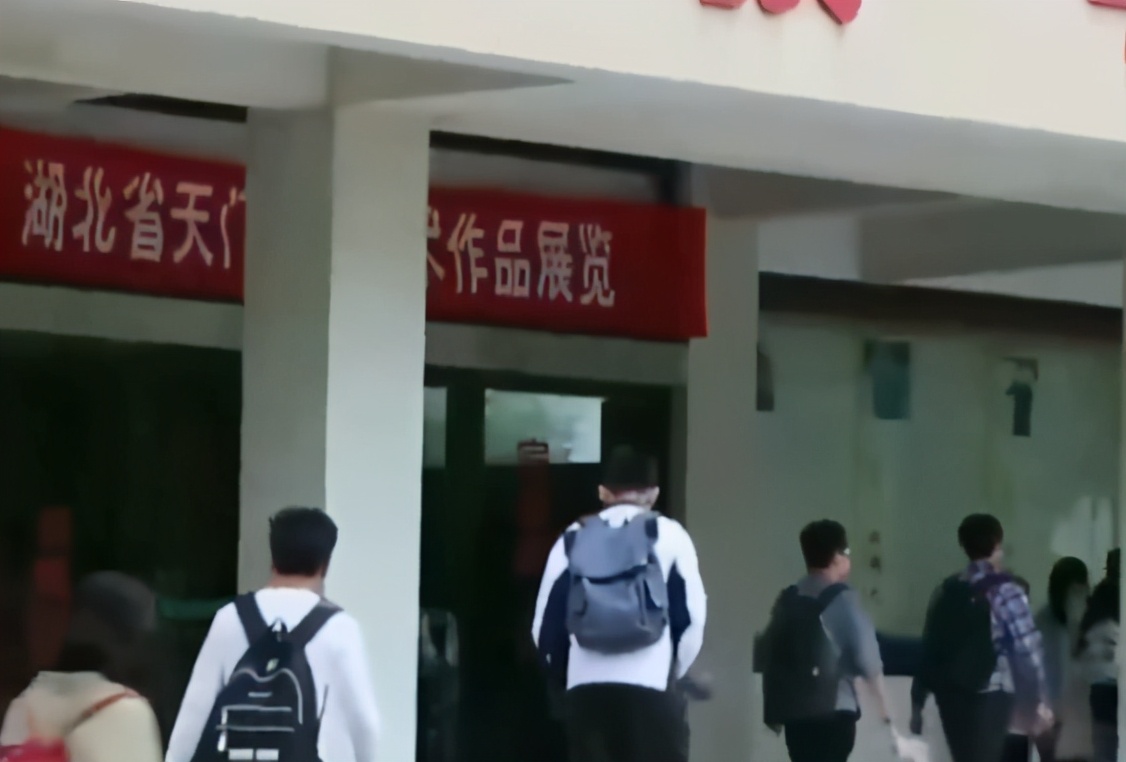 作文|高考时他用甲骨文写作文，阅卷老师只给了8分，他却因“祸”得福