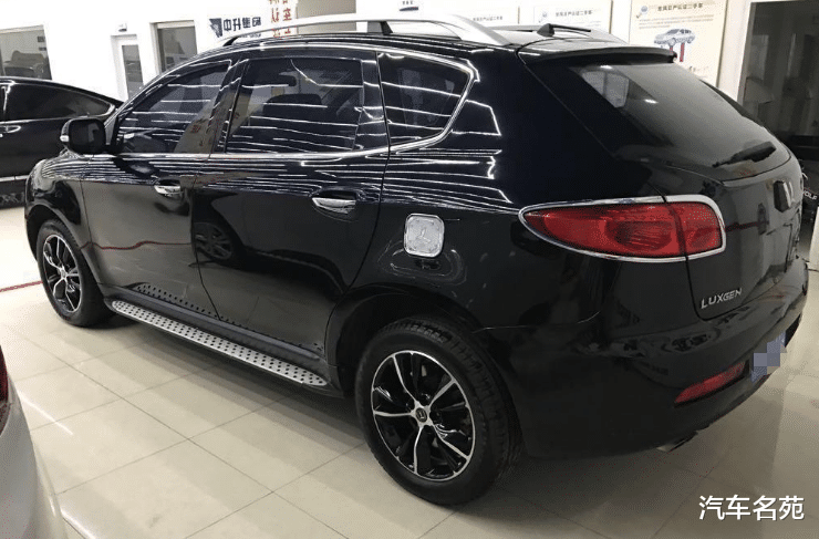 #SUV#这辆SUV在内蒙古火了！车尾两行字把厂家气炸，真想100万把它收回！