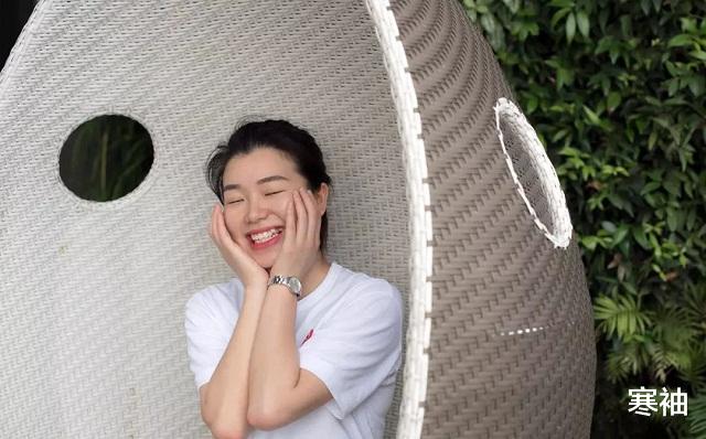 寒袖|她是“国宴级服务员”，3次为各国宴会服务，一般宴会都请不来！