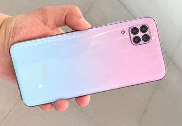 【华为Nova】从2199降到1629，华为8+128G中端机，4个月跳水成清仓千元机