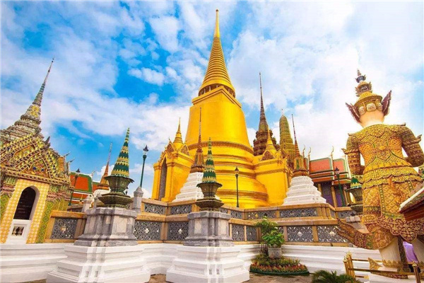出国旅游▲中国人再不出国旅游，这三个国家要疯掉了，国内游客：让他们继续疯吧