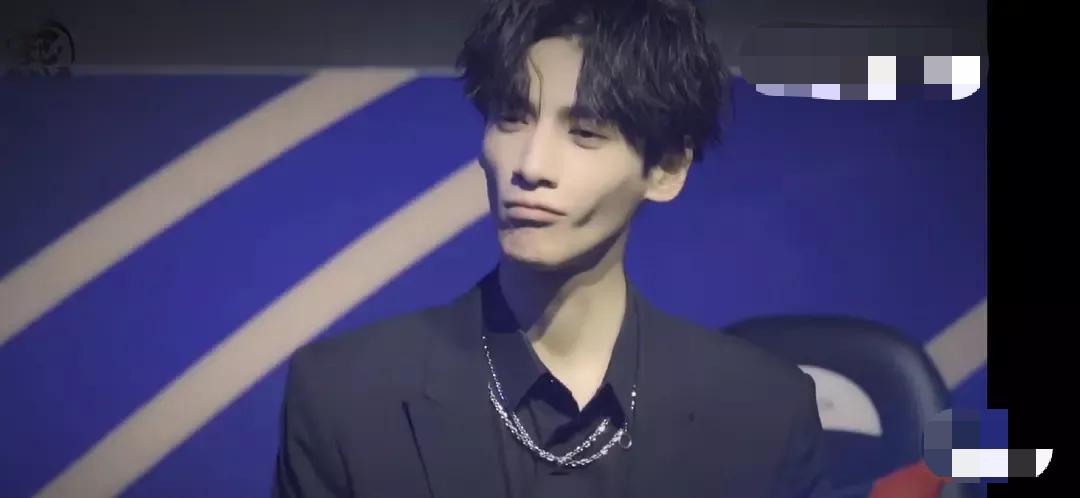 罗云熙|罗云熙精修真人反差大，身高在男星中挺虐，被称为男版鞠婧祎