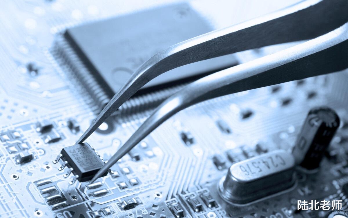 高考状元|今年高考状元报考最多的四专业,三个是冷门,普通学生别轻易模仿