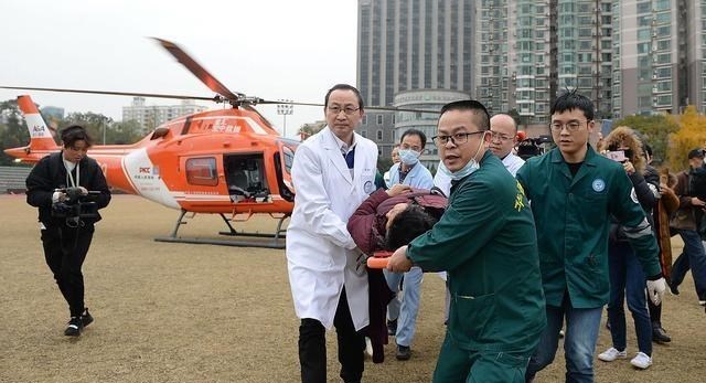 大脑：脑梗的“源头”被拆穿，再三强调：4种食物，劝你切莫贪嘴