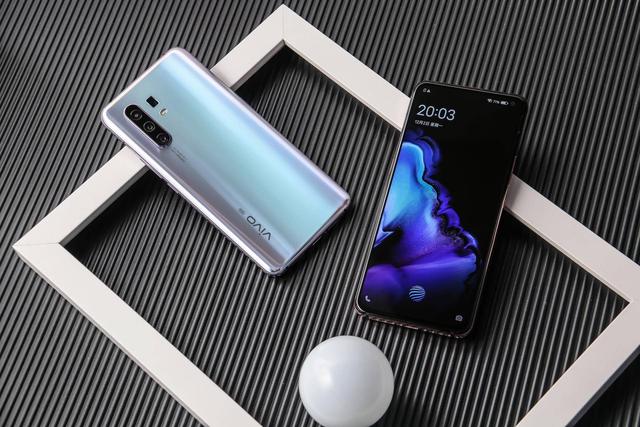 夜景拍照盲测结果公布！Redmi K30 5G大获全胜，荣耀V30偏色严重