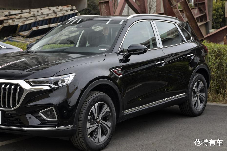 红旗hs5|18万出头开出50万气场，红旗HS5火了，8月大卖10721辆，我骄傲了