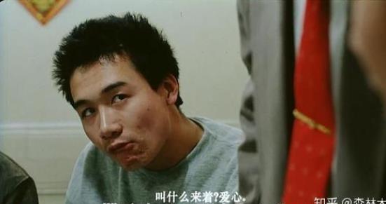 【黄渤】身背2条人命，出狱不久又“作死”，42岁高虎今住泳池豪宅十分气派