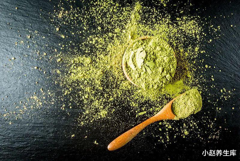 白发:高血压的“根源”找到了,除了食盐,四种食物最好别再吃了