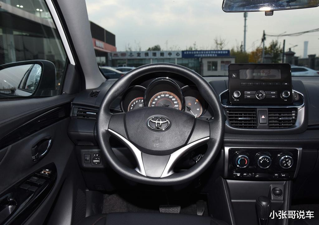 日系车|裸车7万块的日系车，省油颜值高，别看高尔夫了，城市通勤就选它