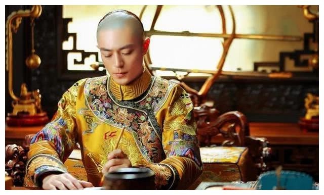 乾隆|乾隆真实容貌被一位外国人画下，网友认为太像一个明星