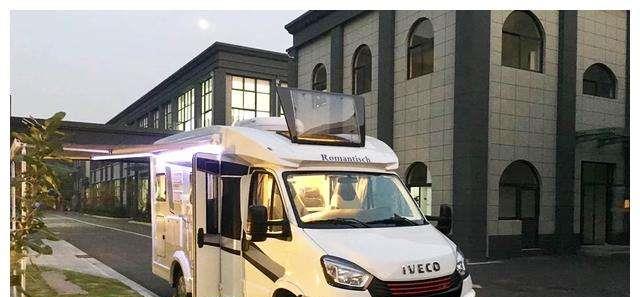 房车@设计房车要用脑，抄袭你也抄个好点的啊！抄不好就是坑用户！