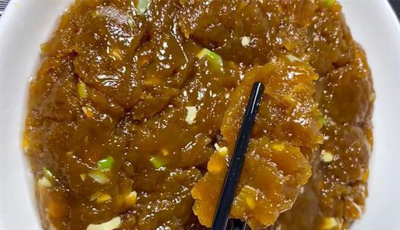 胡萝卜|最近迷上了吃它，打成糊放锅中一搅一翻，又香又糯，比吃肉都过瘾