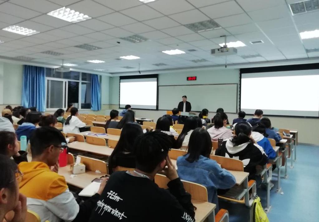 考研|高考英语成绩不好，报考这6个专业会比较吃力，对英语要求很高