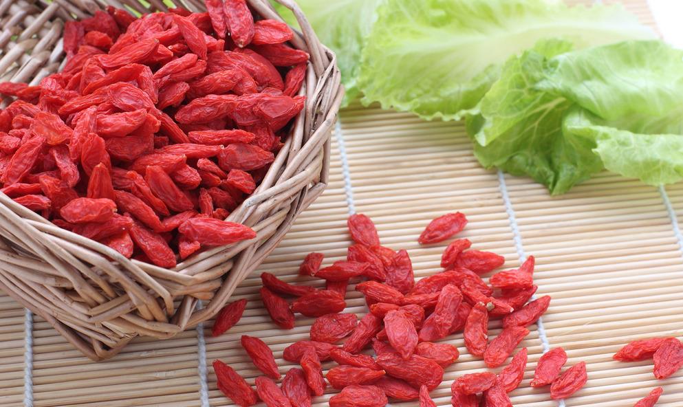 『高血糖』要想给血糖上保险，三种零食都不能碰，这些天然胰岛素可以敞开吃