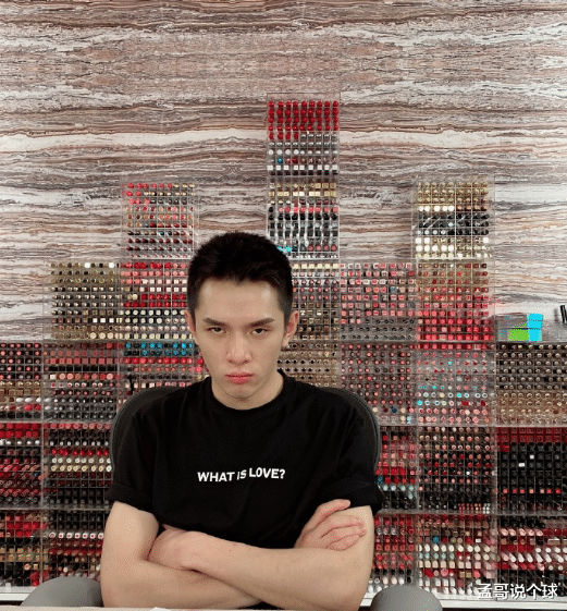 李佳琦：口红“一哥”李佳琦今年多大了？得知他的真实年龄后，恕我眼拙