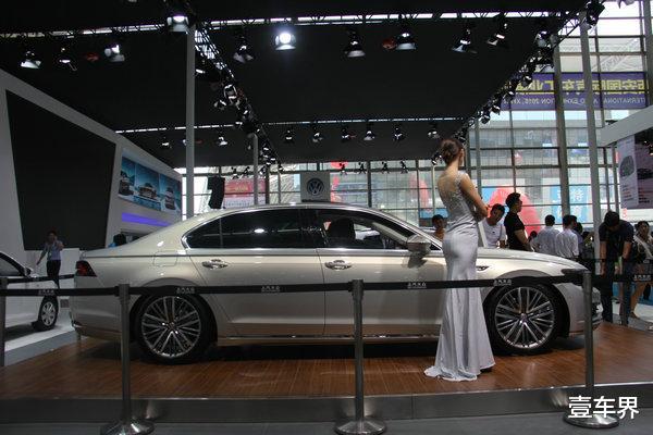 『4s店』德系中最厚道的旗舰车，与奥迪A8平起平坐，却比奥迪A6便宜7万