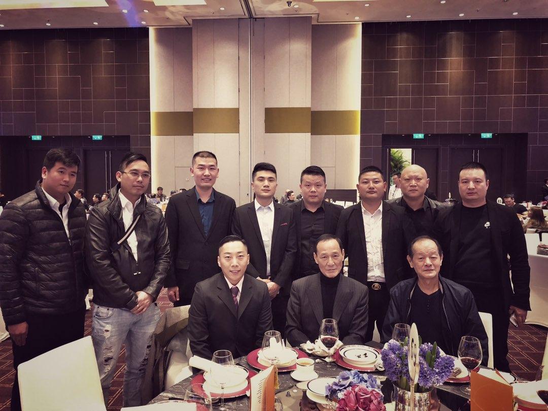 老婆女儿被抓后,陈惠敏对游恩杰发出江湖追杀令,却遭崩牙驹反对