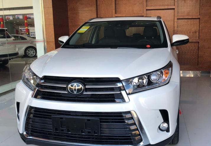 丰田汉兰达|32.58万提辆丰田汉兰达,行驶3568公里后,车主终于说了句大实话