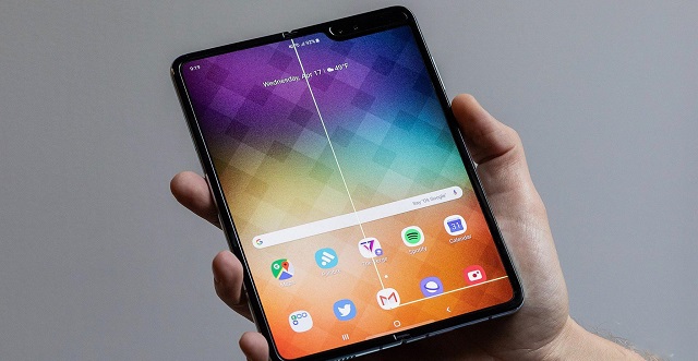 OPPO|OPPO新设计惊艳手机圈，三星也没料到，折叠屏突然不香了