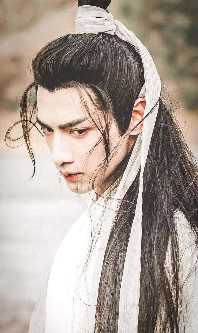 男神|2020古韵男神排位赛：成毅首上榜，刘学义反超任嘉伦，丁禹兮垫底