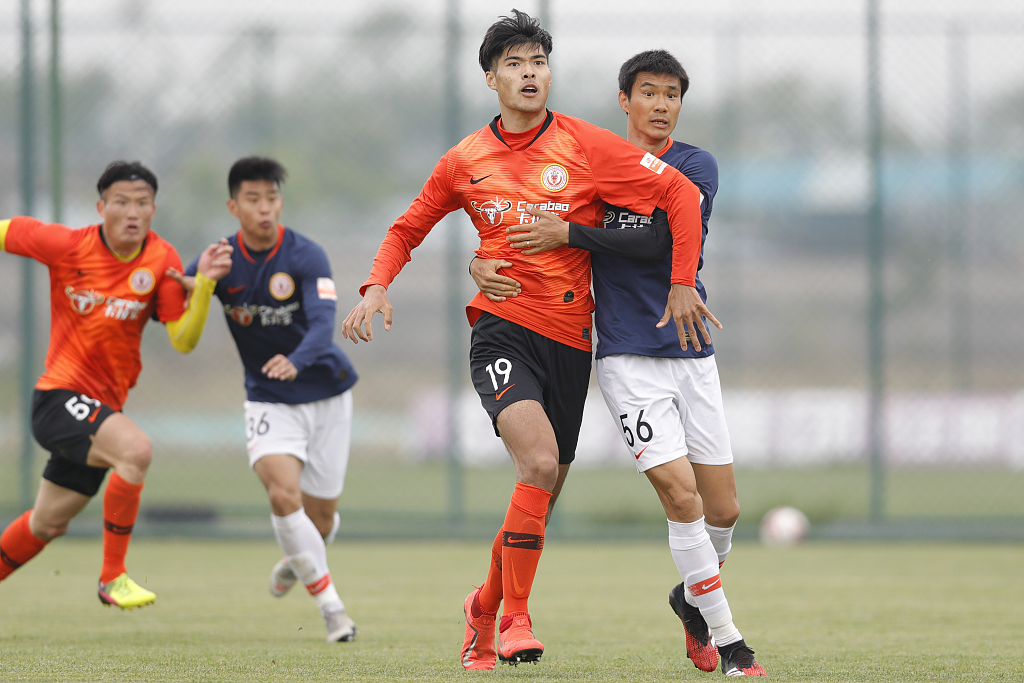 中甲|噩耗！曝中甲劲旅队医自杀，遭长期欠薪压力过大妻子向足协求说法