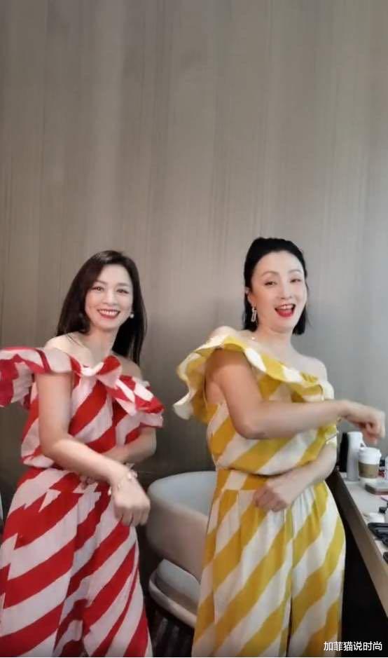 张庭|张庭首次直播大翻车!喊话不开美颜滤镜太真实,被助理气的翻白眼