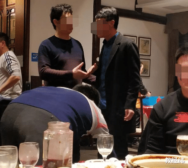 银行|厦门某银行新员工不喝领导敬酒遭打耳光，女同事被动手动脚