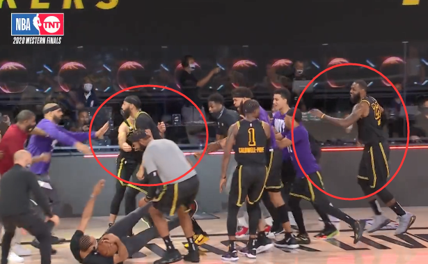 安东尼·戴维斯|多动图还原浓眉绝杀，庆祝时大喊科比，詹姆斯挤不进庆祝人群