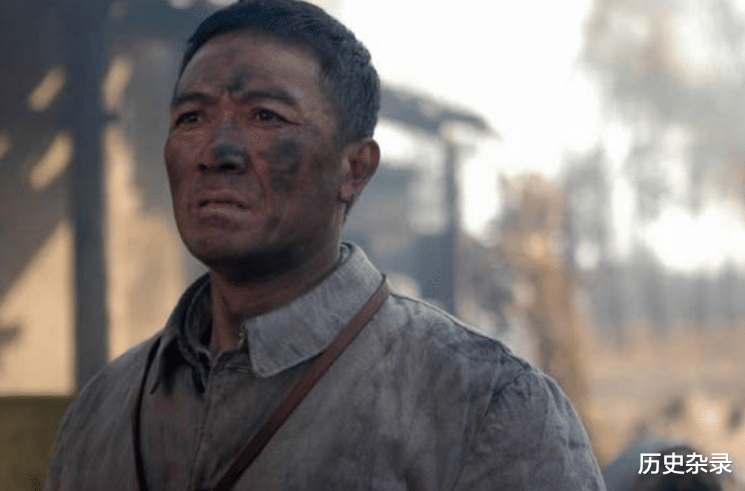 「王近山」解放初期王近山为了一段感情，中将被降为大校，后来结局怎样？