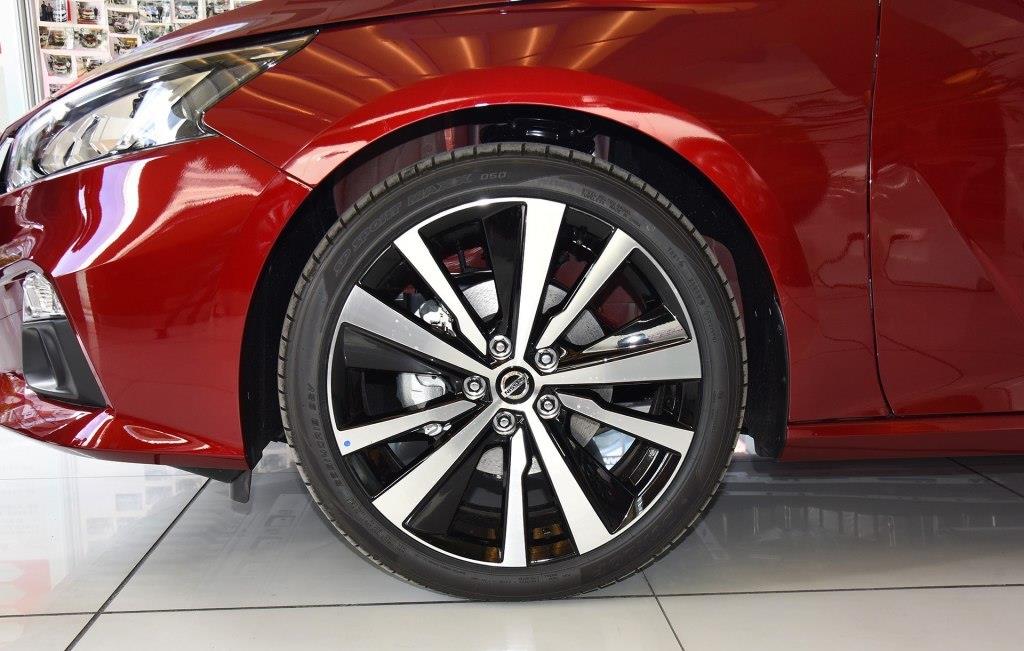 日产天籁|听了家人的建议，花20万提辆日产天籁，车主：我只想说句良心话！