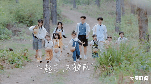 郑爽|谭松韵郑爽早起全部“素颜”，当镜头照到两人正脸，差距出来了