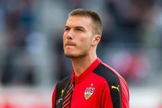 北京国安|重磅!曝1.93米空霸或已签国安,一头牌离队加速争冠获“双保险”