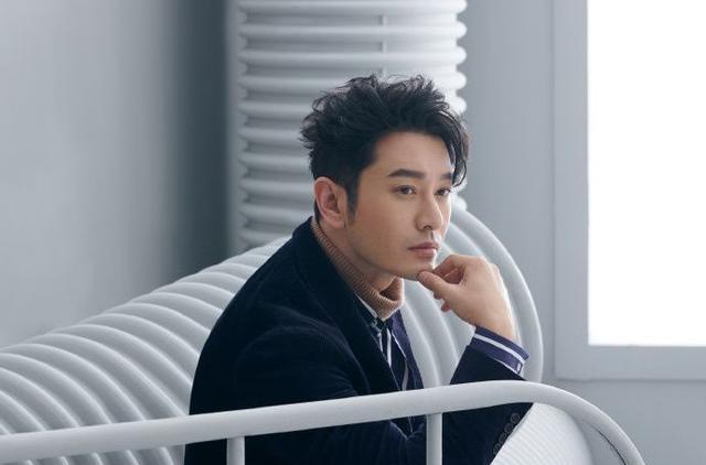 黄晓明|43岁黄晓明“去油”成功，分享减肥秘籍，瘦掉20斤，网友：学不来