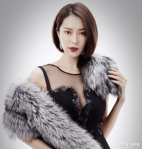 「王晶」她才大二就被王晶发掘,仅三部电影净挣31亿,如今成这样