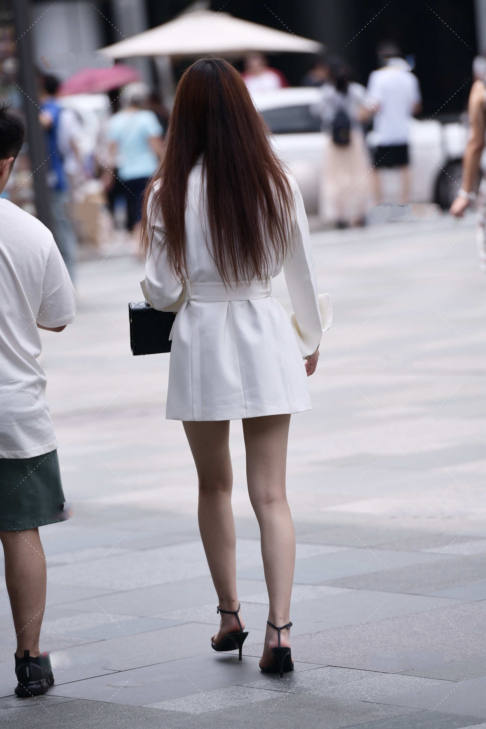 西装|西装和裙子的结合，组合穿搭一改沉闷单调，展现优雅气场